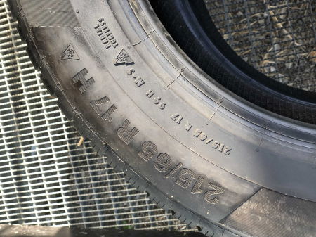 set 2 anvelope 215/65 R17 99H sh iarna Continental 7mm cu garantie [4]