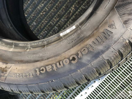 set 2 anvelope 215/65 R17 99H sh iarna Continental 7mm cu garantie [3]