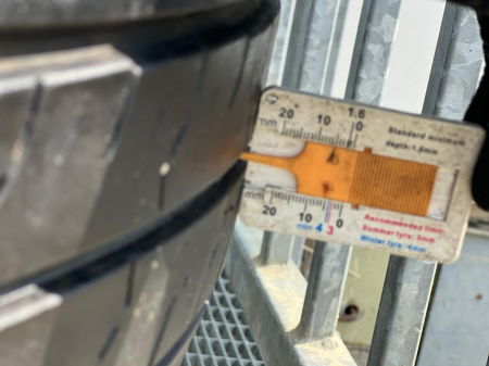 set 2 anvelope 215/75 R16C 116/114R sh vara Kumho 5mm cu garantie [4]