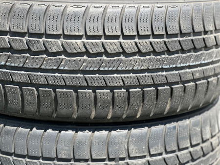 set 2 anvelope 205/50 r17 93V sh iarna Roadstone 7mm cu garantie [1]
