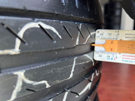 set 4 anvelope 225/50 R18 95W sh vara runflat Continental 5mm cu garantie [6]