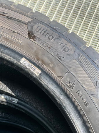 set 4 anvelope 235/50 R20 104T sh iarna Goodyear 7.5mm cu garantie [6]