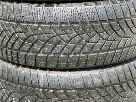 set 4 anvelope 235/50 R20 104T sh iarna Goodyear 7.5mm cu garantie [3]