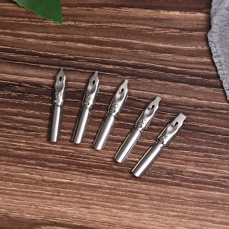 Set simplu pana naturala cu 5 capete penite [9]