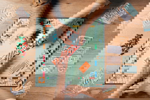 Monopoly Fan Alert! Descopera jocurile celebre Monopoly