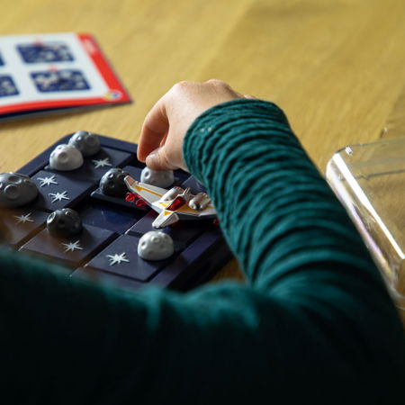 Asteroid Escape (RO) [4]