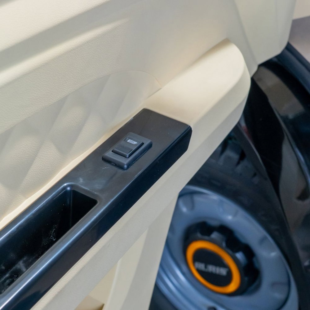 Camioneta electrica RURIS Pilot 5000N NEGRU fara permis, 4900W, viteza 25 km/h, autonomie 130 km [20]