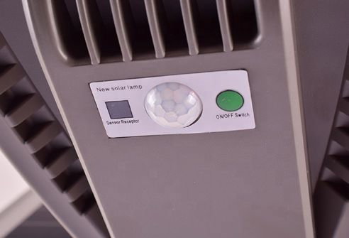 Corp iluminat stradal LED 60 W cu panou solar, acumulator si telecomanda [2]