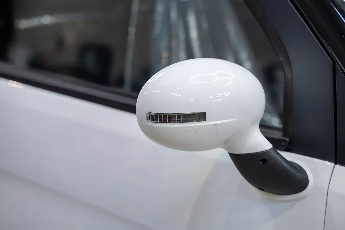 Masina electrica fara permis BLADE CITY Plus Alb-Negru cu aer conditionat [6]