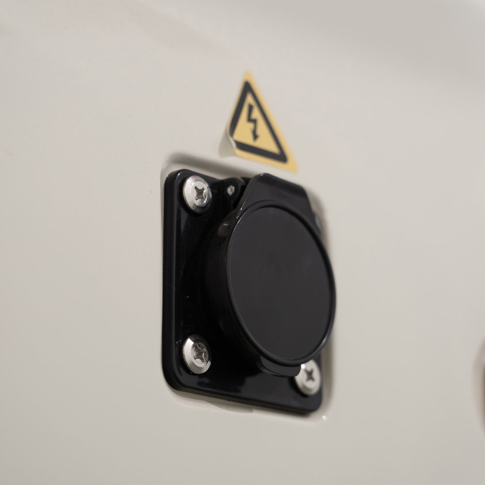 Mașină electrică RURIS PILOT GT500A Albă, 2000W, baterie 72V 58Ah, autonomie până la 70 km, 2 locuri [26]