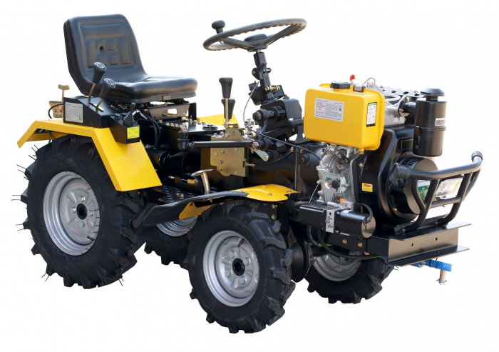 Mini tractor ProGARDEN Campo T12M 4560000061 4x4, 12CP, diesel, ridicare hidraulica fata si spate, transmisie sincronizata [1]