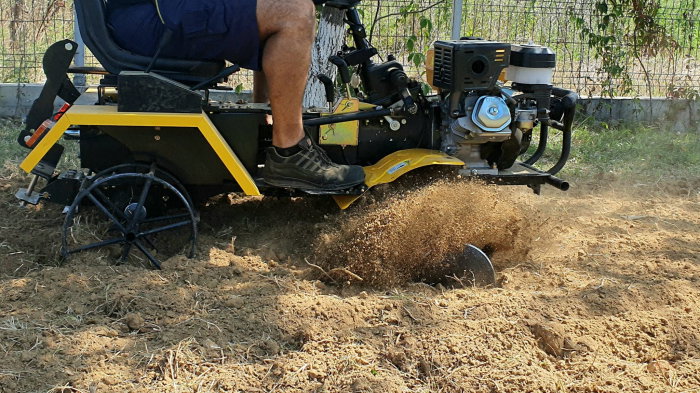 ProGARDEN Campo 1856-4WD Mini tractor 4x4 18CP, benzina, 4+1 viteze [6]