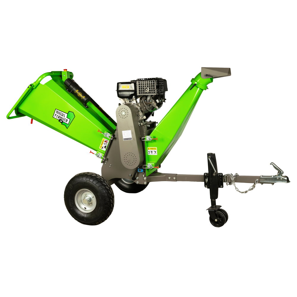 Tocator de crengi Micul Fermier, motor benzina 15 CP, cu carlig de remorcare, 150 mm diametru maxim de taiere, pentru rumegus [5]