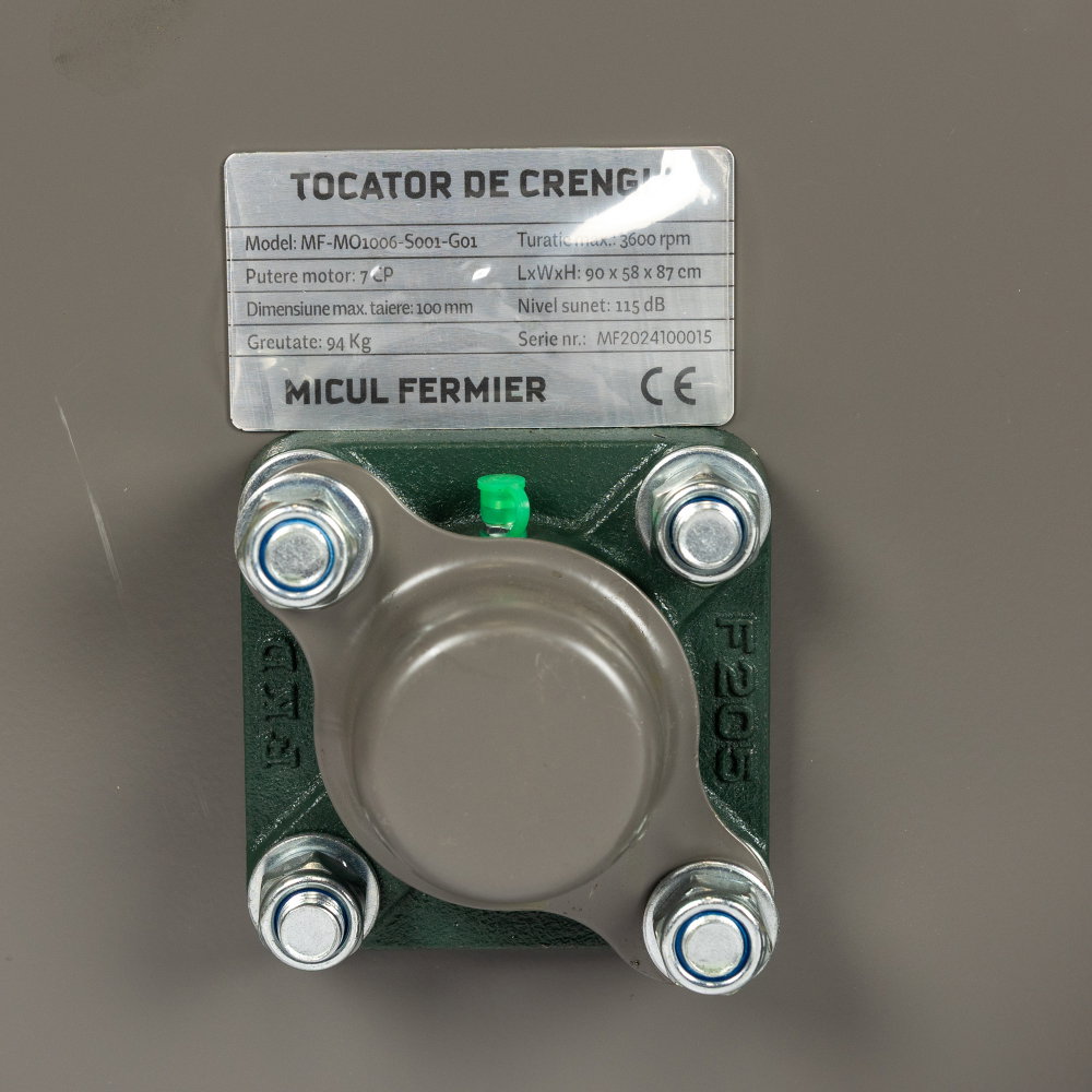 Tocator de crengi Micul Fermier, motor benzina 7 CP, 100 mm diametru maxim de taiere, pentru rumegus [9]