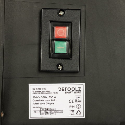 Betoniera Detoolz 140L, 850W, cu roti si coroana de fonta [15]