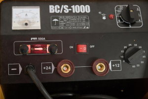 CD 1000 - Robot si redresor auto trifazat GIANT (BCS 1000) [2]