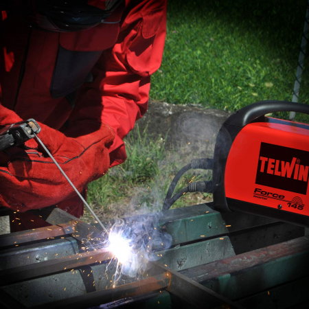 FORCE 145 - Invertor sudura TELWIN + valiza de transport si accesorii [2]