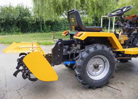 Minitractor articulat 4x4 ProGARDEN Campo T18 V27, motor benzina Loncin 18 CP, hidraulică față-spate, 2 diferențiale, roți 6.00-12 + freza tractata [3]
