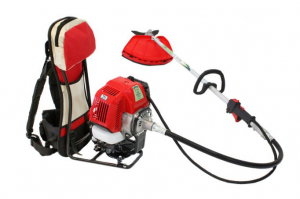 Motocoase si trimmere - Motocoasa Micul Fermier tip rucsac GF-1550 4.76CP cu 7 accesorii