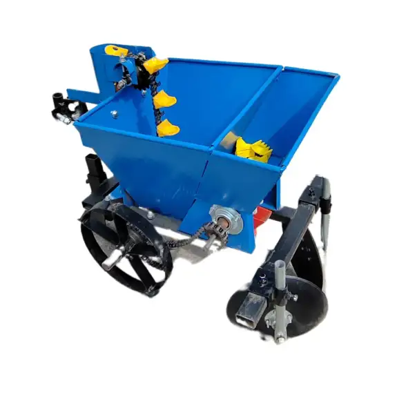 Accesorii utilaje agricole - Masina plantat cartofi pentru motocultor cu fertilizator