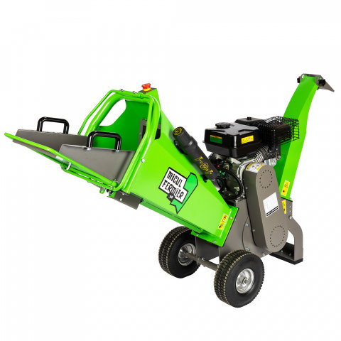 Tocatoare crengi si furaje - Tocator de crengi Micul Fermier, motor benzina 7 CP, 100 mm diametru maxim de taiere, pentru rumegus