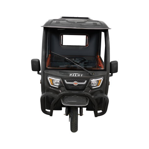 Triciclu electric cargo RURIS PILOT 4000C, cabină închisă, putere maximă 2500 W, autonomie 70-80 km, greutate suportată 500 kg [1]