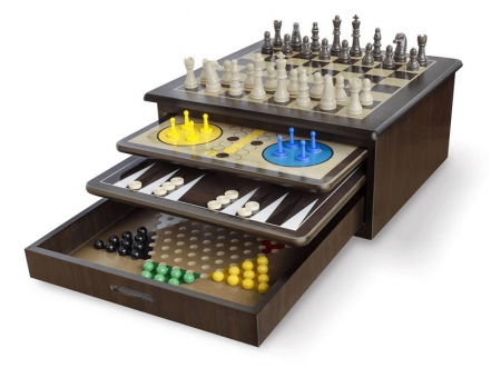 Jocuri de petrecere - Game House: Set 10 Jocuri Deluxe in cutie din lemn - EN