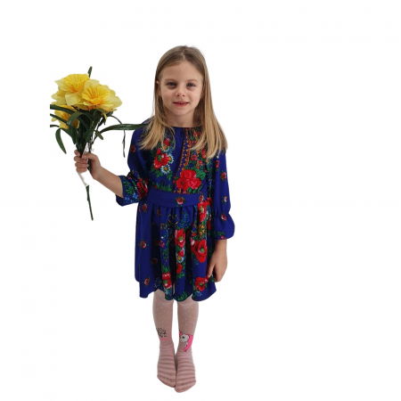 Момичета - Рокля с пиони 4
