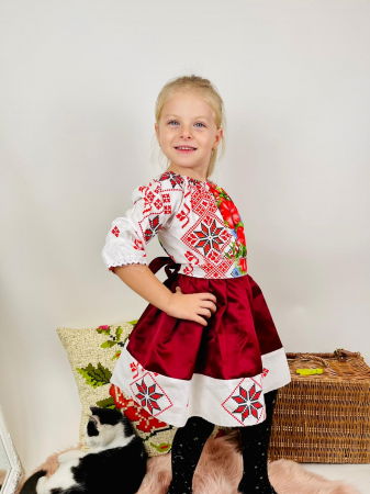 Момичета - Стилна рокля с изчистени мотиви Maci 4