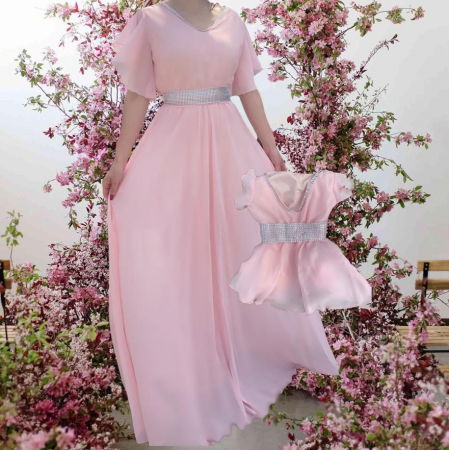 Момичета - Rochita stilizata cu motive traditionale Victorita