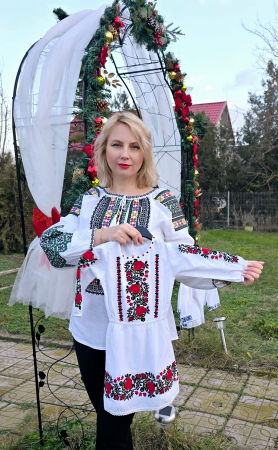 Момичета - Rochita Traditionala Alexandra 3