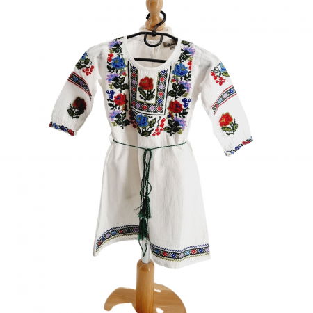Момичета - Rochita Traditionala Greta