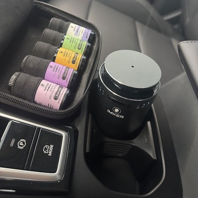 Aparat de odorizare/difuzor profesional de parfum pentru masina/casa IMKER AromaLUX XS04.AC - cu acumulator (parfum inclus) [2]