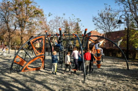 Portofoliu - Amenajare loc de joaca - Municipiul Sibiu, SB