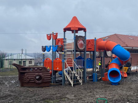 Portofoliu - Amenajare parc loc de joaca - Dorohoi, BT