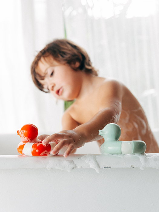 Flo, ratusca salvatoare, rosie, jucarie pentru baie si dentitie [2]