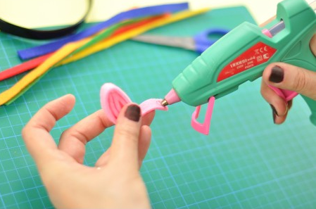 Pistol lipit 20 W Lipiciosul Cochet [1]