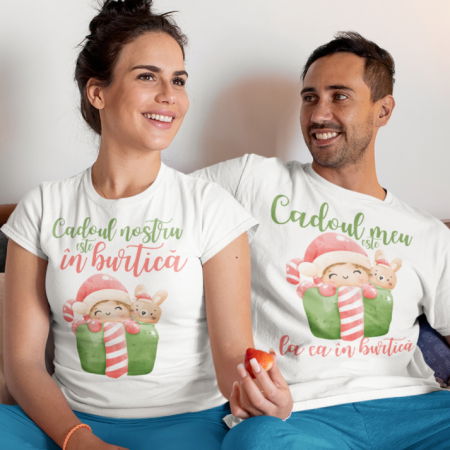 Tricouri Gravide - Set 2 Tricouri Craciun Personalizate - Cadoul meu / cadoul nostru este in burtica  