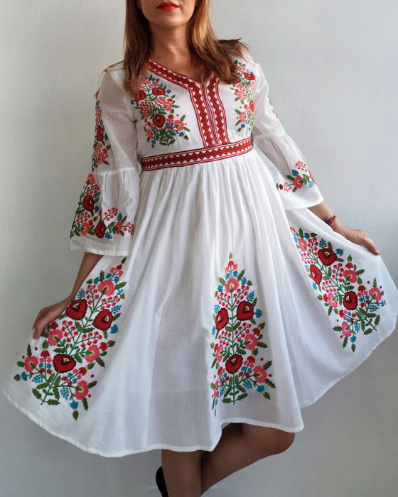 Rochie Traditionala Fiorela 3 [1]