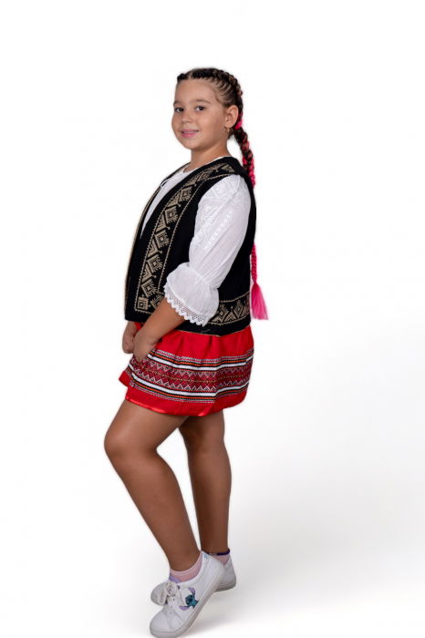 Vesta traditionala fetite Alina [2]