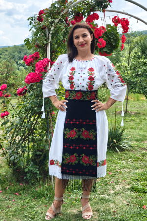Femei - Costum Rochie/ Brau si 2 Fote Minodora