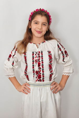 Fetite - Ie traditionala fetite Steliana