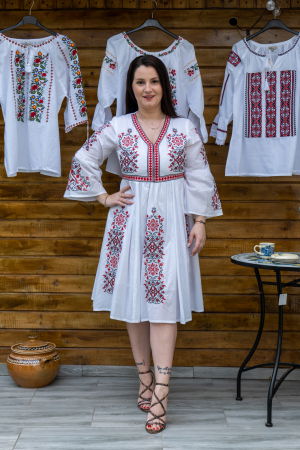 Rochii traditionale - Rochie Traditionala Dorinuta 2