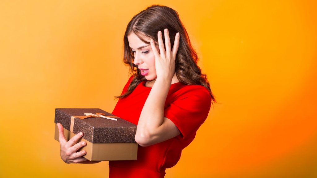 cadouri-femei-surprize-frumoase-1024x576