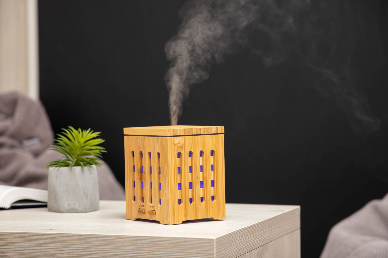 difuzor-de-aromaterapie-din-bambus-cube