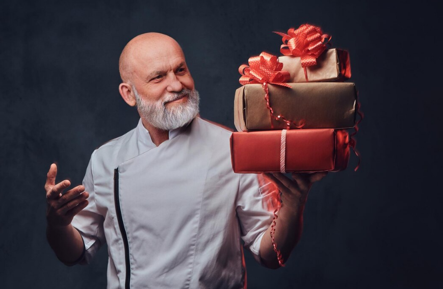 Cadouri barbati 50 ani: 6 idei de lux pentru domnul care are de toate