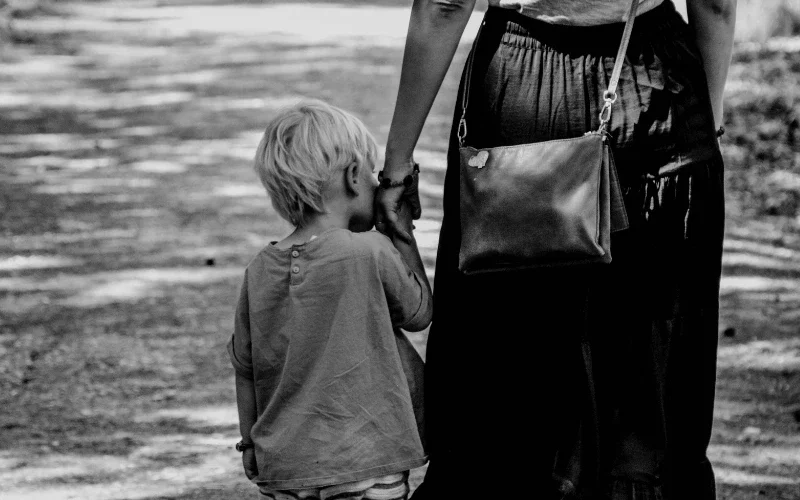 Urari si mesaje pentru mama. Din partea fiilor 