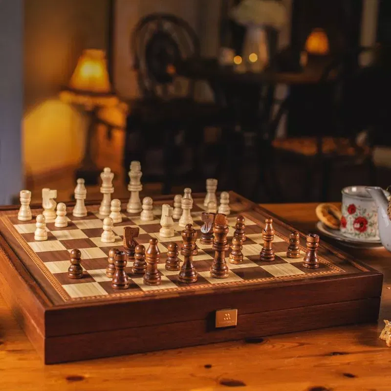 2 in 1 Joc de table si joc de sah Caseta 41x41cm Design Nuc [5]