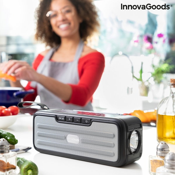 Boxa wireless cu lanterna pentru experienta acustica oriunde [2]