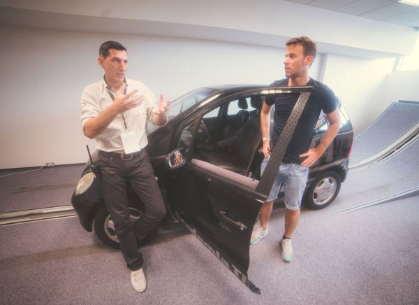 Experiență 100 Tracks Navara Academia Titi Aur [7]